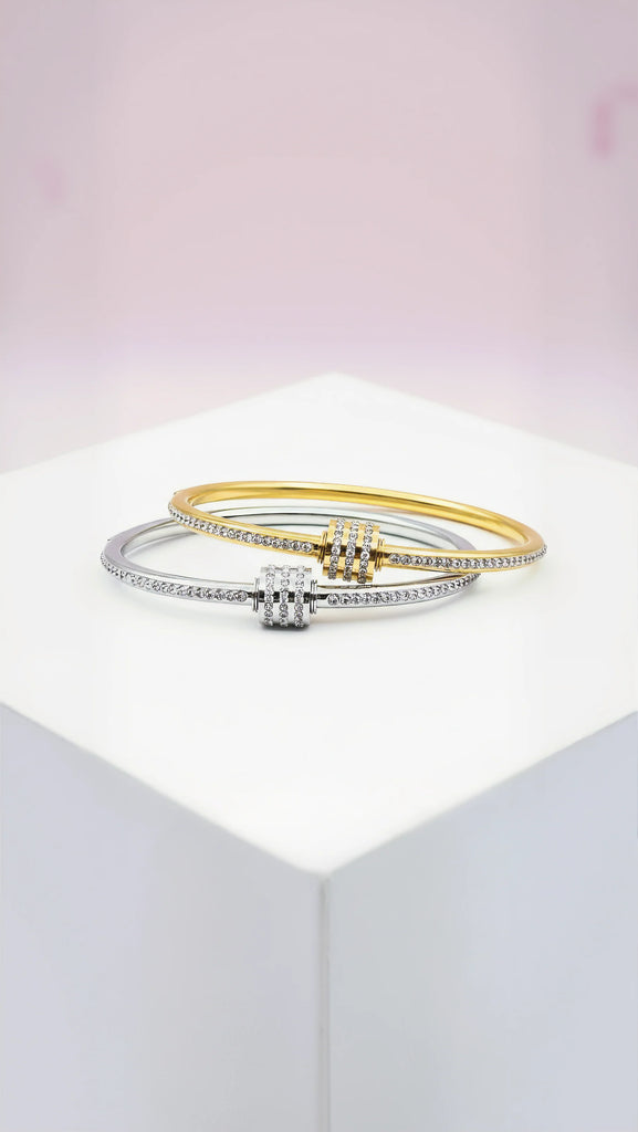 Kelly Curved Crystal Bangle