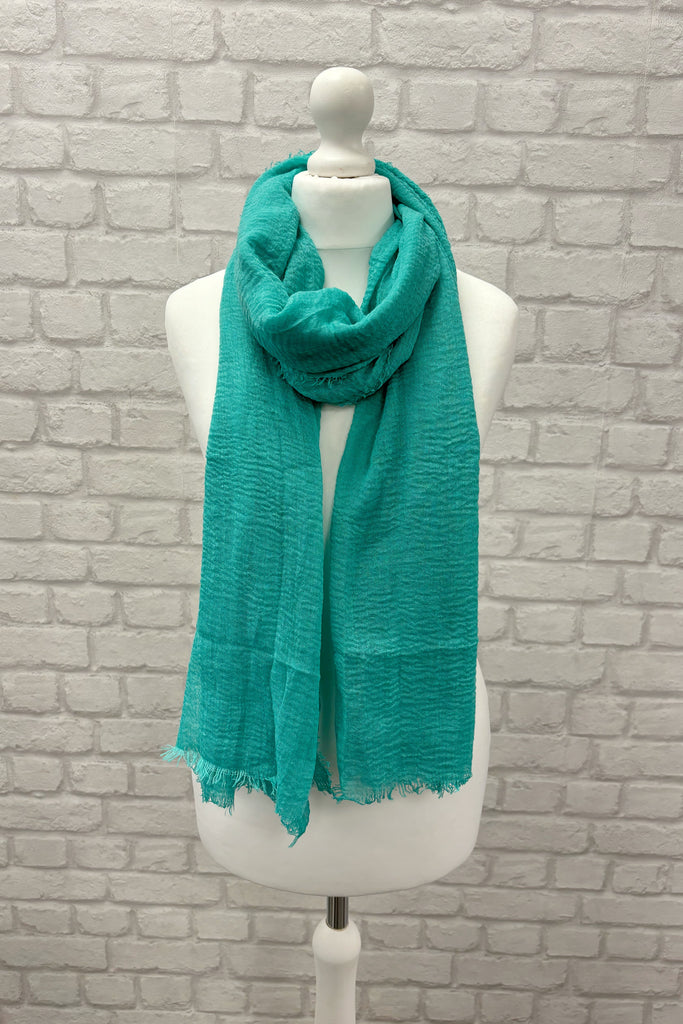 Sarina Frayed Hem Crinkle Scarf