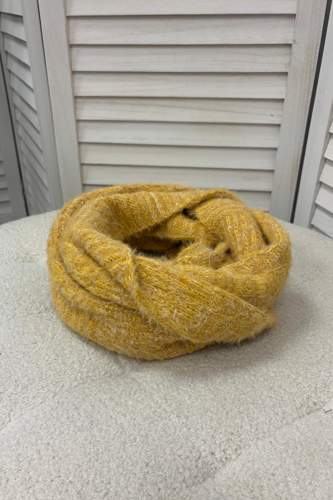 Harper Cable Knit Snood