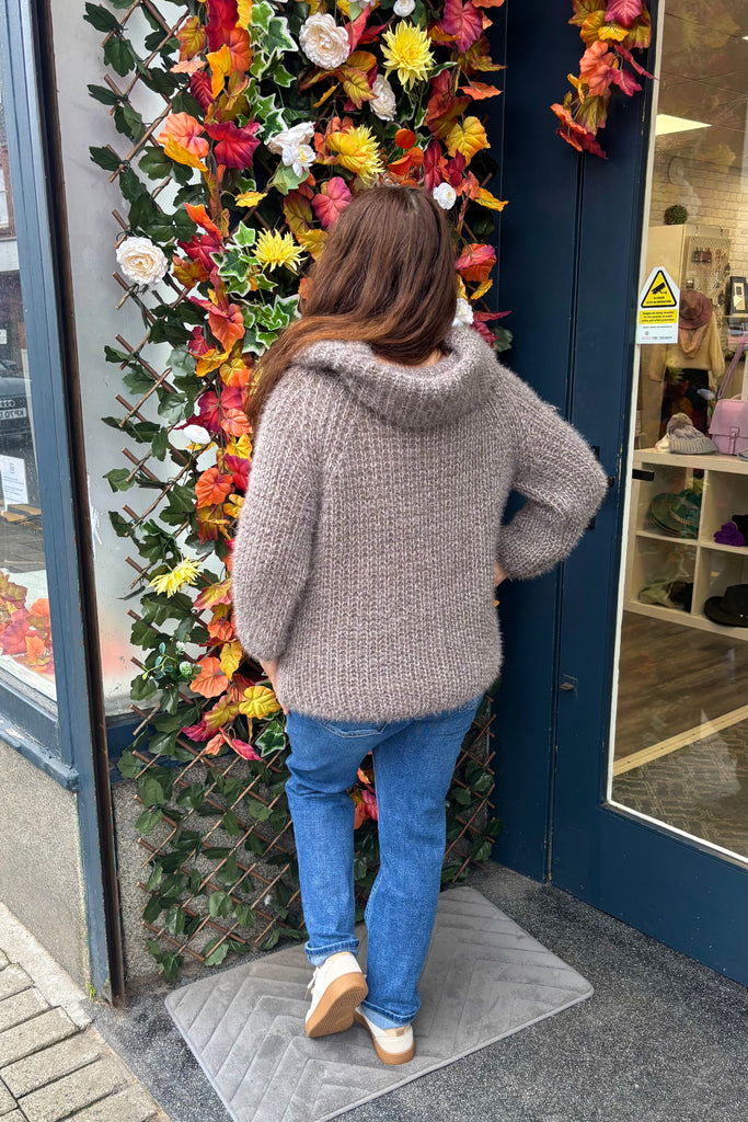 Betsy Statement Collar Knit