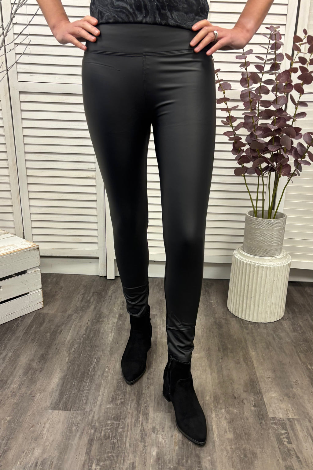 Penelope Leather Look Cosy Leggings