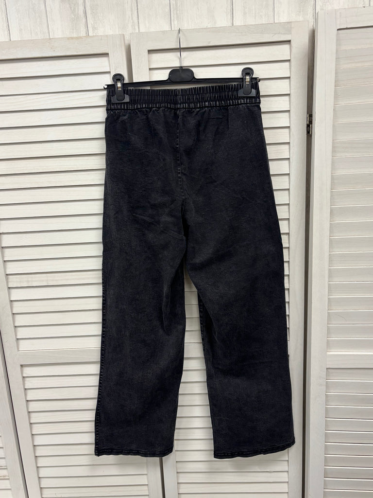 Tina Pull-On Wide Leg Jeans