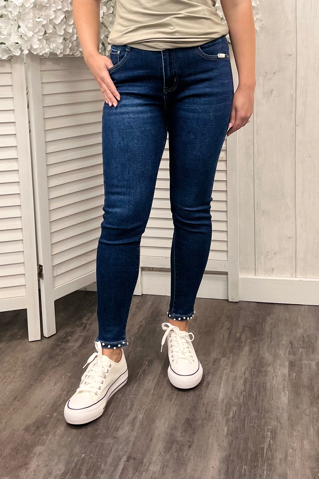 Sophia Pearl Bow Skinny Jeans
