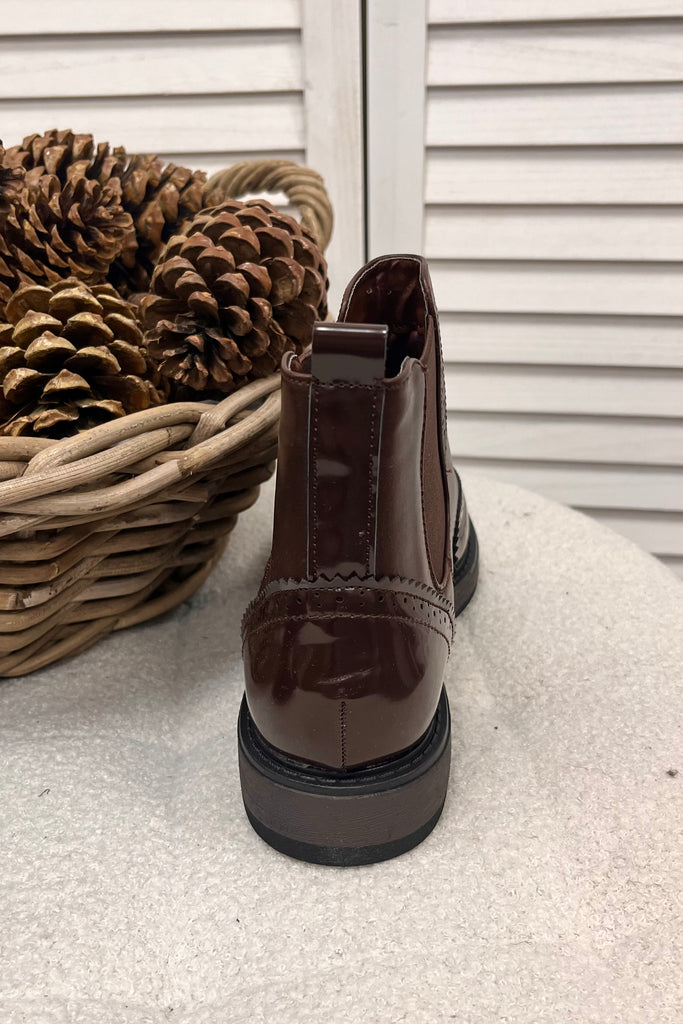 Bridget Brogue Detail Boots