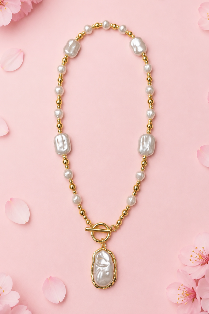 Harper Pearl Pendant Necklace