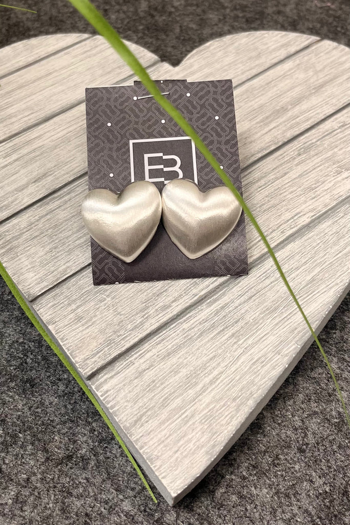 Ellis Chunky Heart Earrings