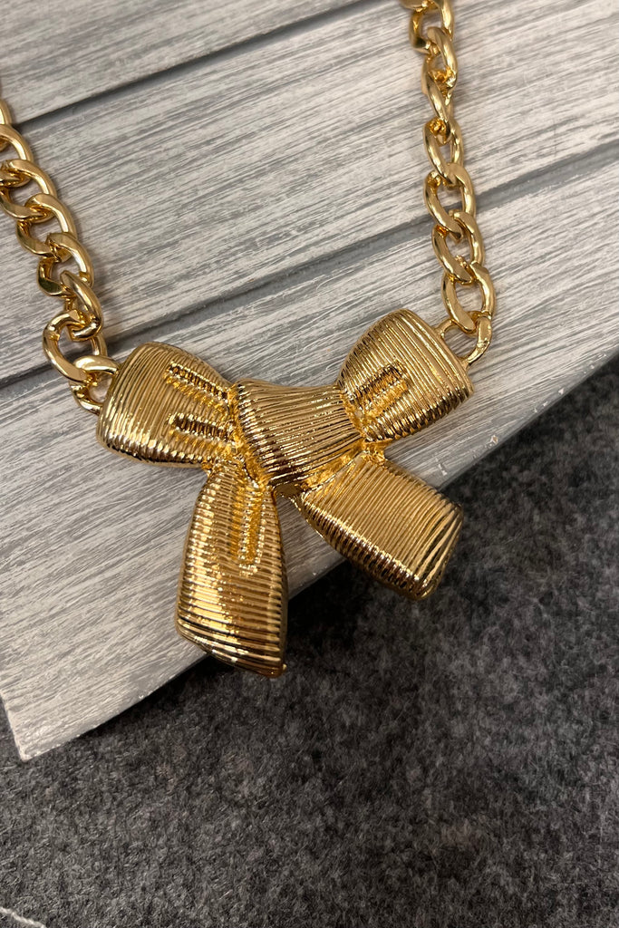 Dolly Bow Detail Necklace & Earring Set