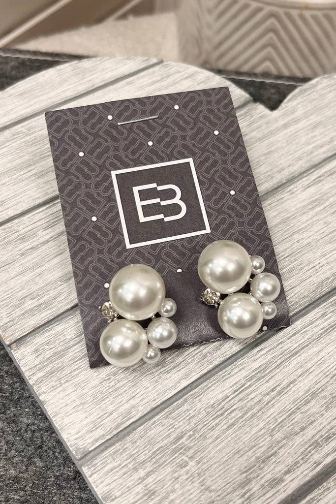 Leona Cluster Pearl Earrings
