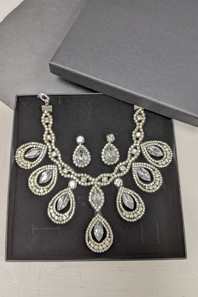 Simone Tear Drop Gem Set