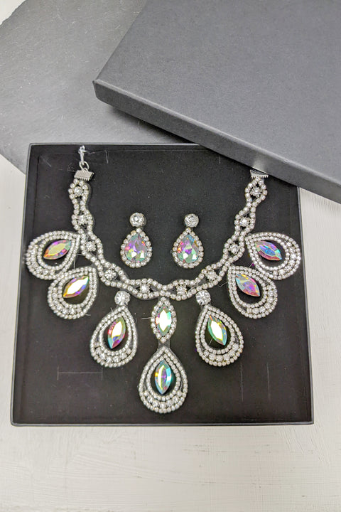 Simone Tear Drop Gem Set