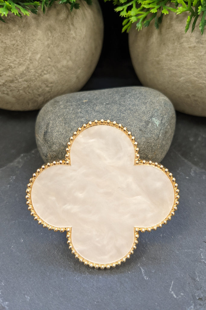 Evelyn Clover Magnetic Brooch