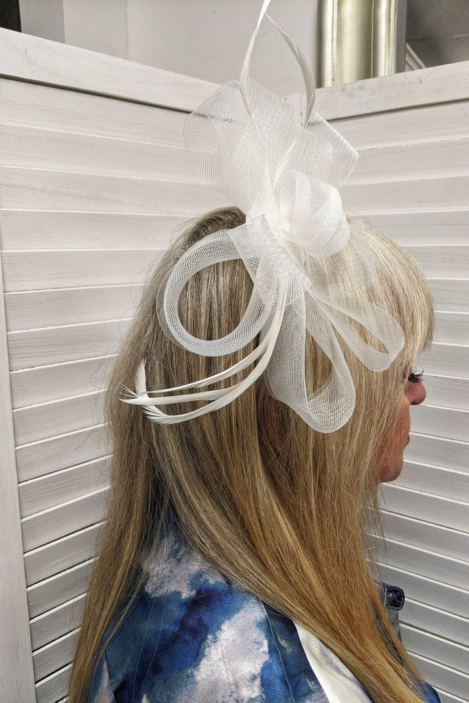 Olina Bow & Feather Hair Fascinator