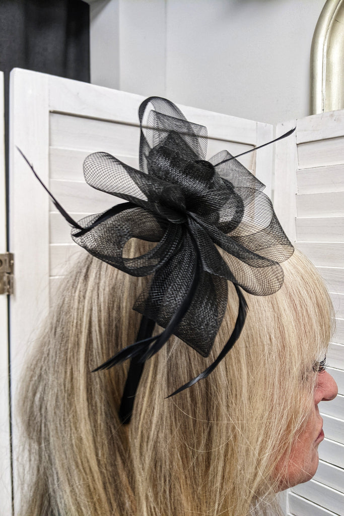 Olina Bow & Feather Hair Fascinator