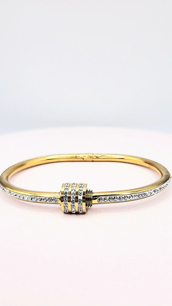 Kelly Curved Crystal Bangle