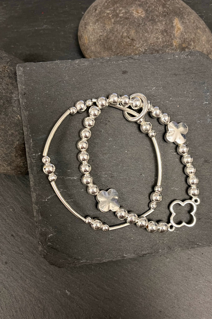 Aurora Beaded Clover Detail Bracelet Set