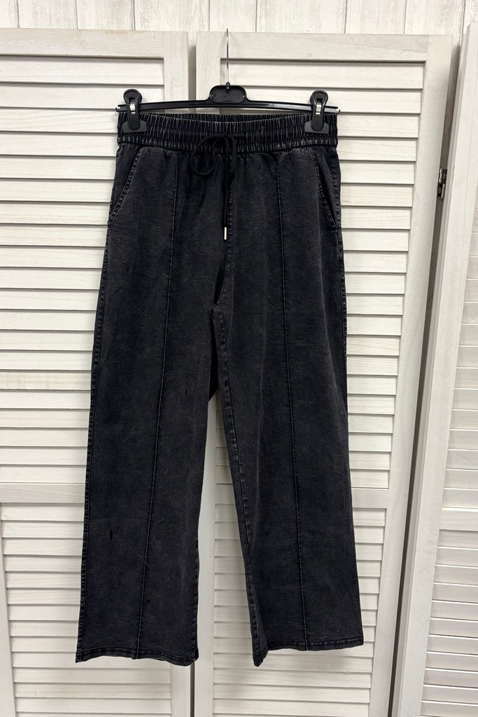 Tina Pull-On Wide Leg Jeans