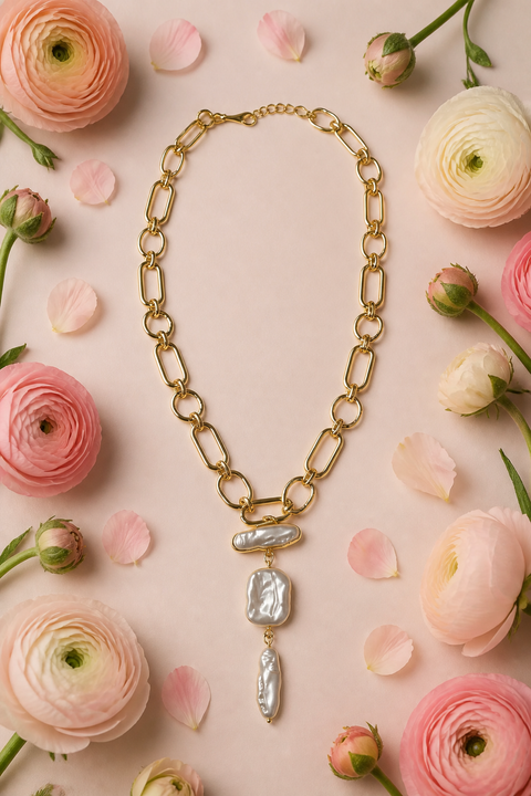 Edie Pearl Pendant Necklace