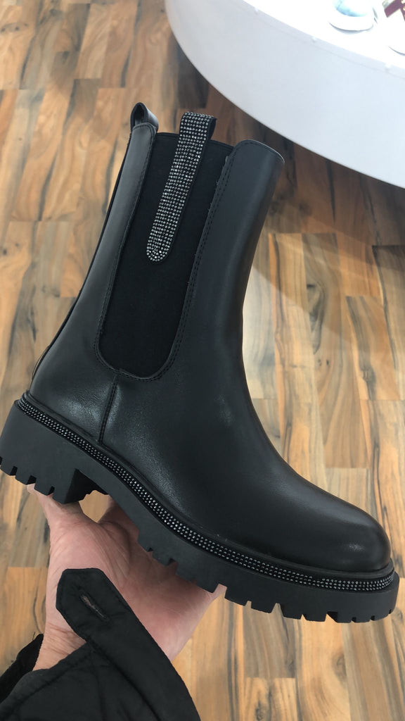 Mila Chunky Chelsea Boot