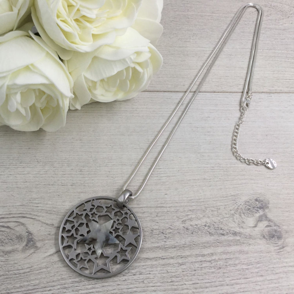 Edith Circle Star Pendant Necklace