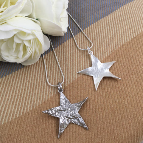 Roz Star Pendant Necklace